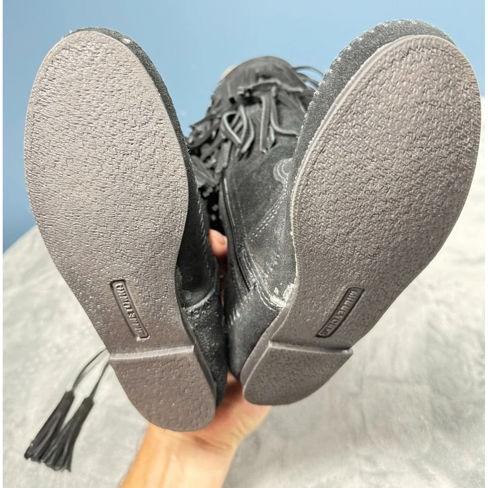 Minnetonka Boots Womens 5 Black Suede Fringe 3 Layer Moccasin Mid Calf